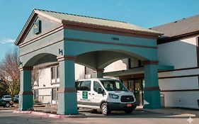 Quality Inn & Suites Irving Dfw Airport South